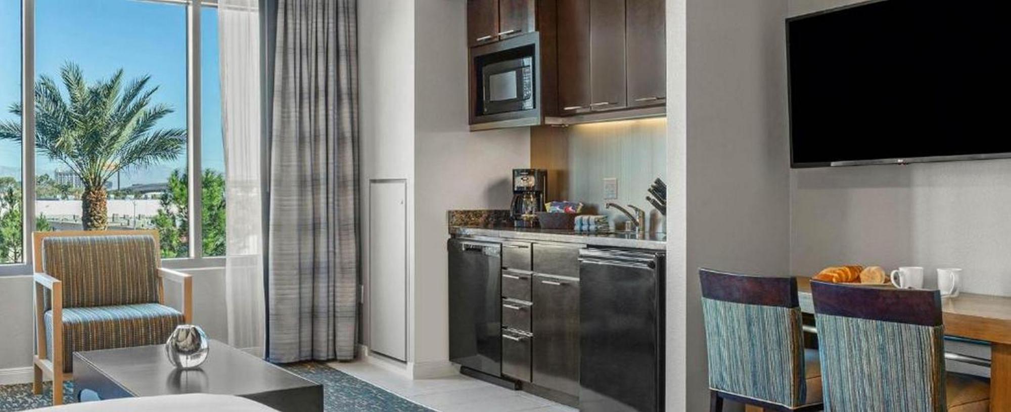 Las Vegas Desert Blue By Hellovacay Hotel Exterior photo