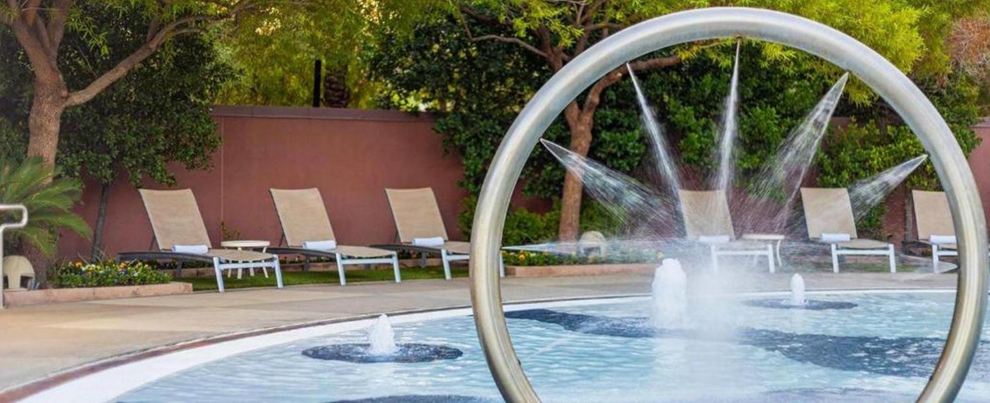 Las Vegas Desert Blue By Hellovacay Hotel Exterior photo